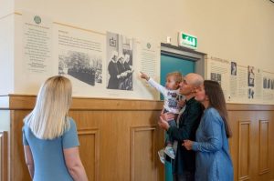 julianazusters-tentoonstelling-heiloo-olvternood-informatie-def